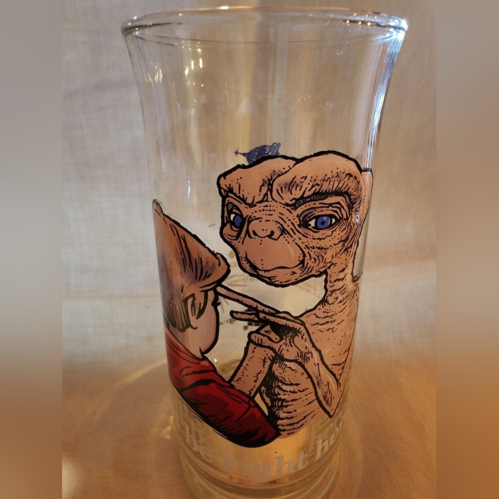 Vintage 1982 E.T. Pizza Hut Collectible Series Glassware